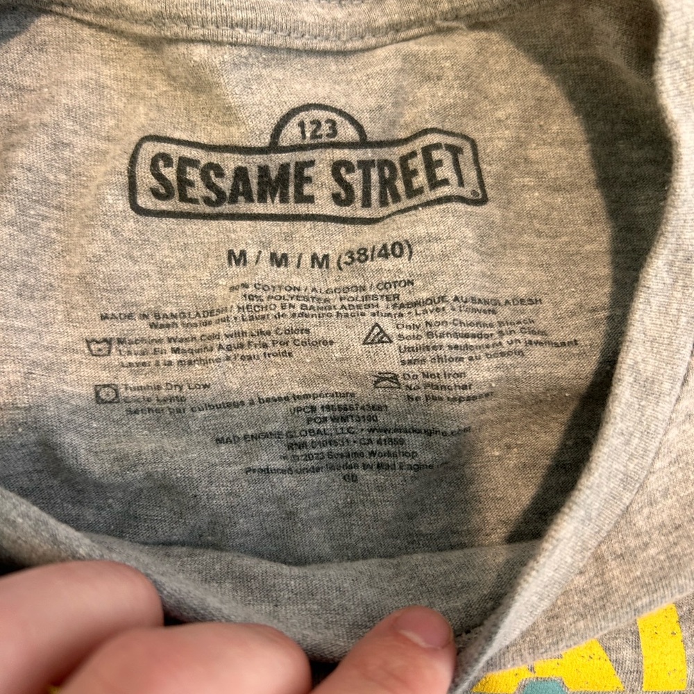 Sesame Street Gray Tee with Colorful Characters - Picture 4 of 5